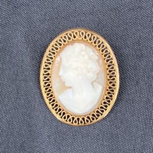 Vintage Winard 12K GF Gold Filled Cameo Brooch Pendant Filigree Frame